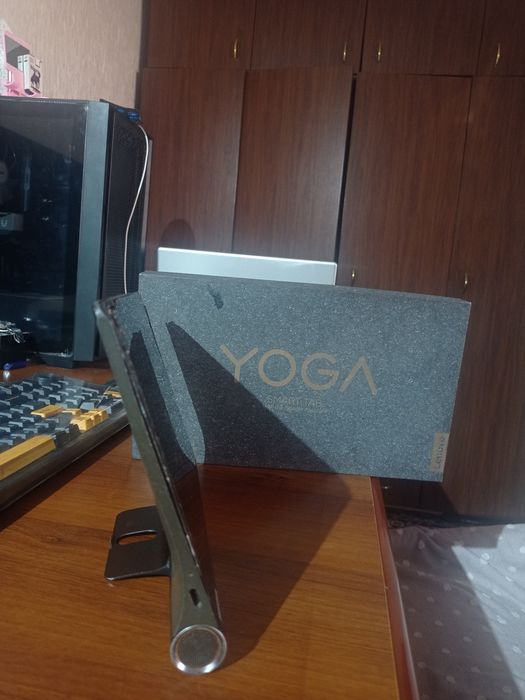 Продается планшет lenovo yogo