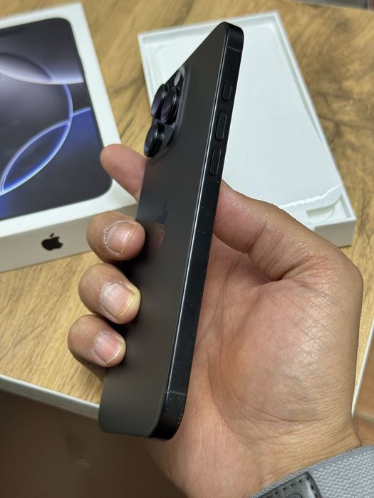  iPhone 16pro max 5G 256gb LL/A e -sim акб 95%