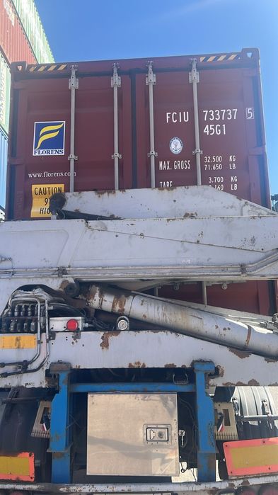 Распродажа морских 40 контейнеров.