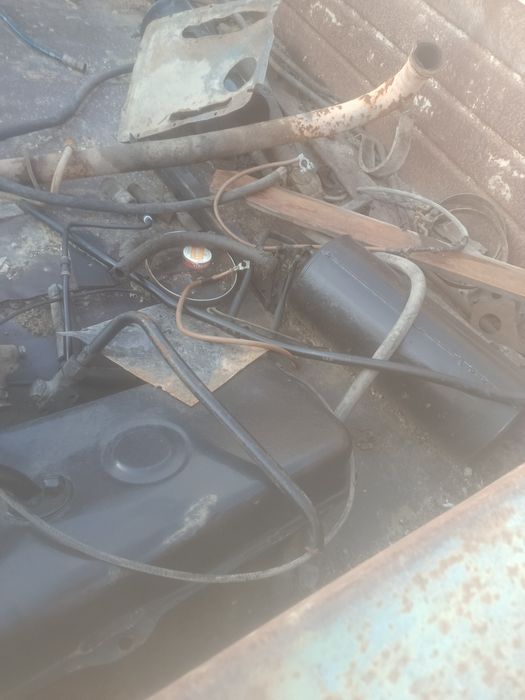 Продам ЗИЛ на запчасти