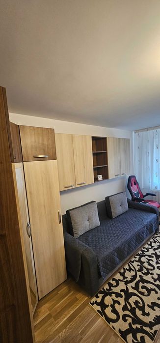 Apartament 2 camere de inchiriat zona Astra cu loc de parcare