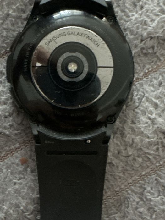 Продам Samsung Watch 4 поколение