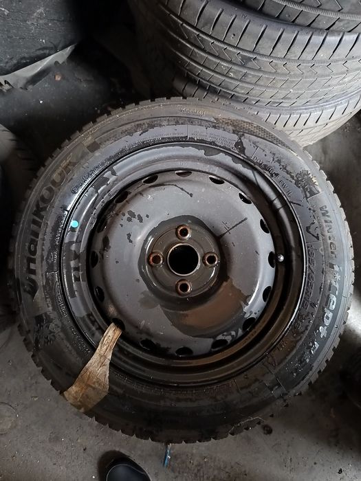 Vând roti Hyundai in 4 prezoane