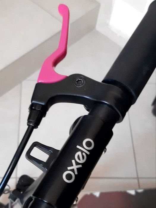 Продавам тротинетка MID 9 – розова, отлична за подрастващи (9–14 г.)