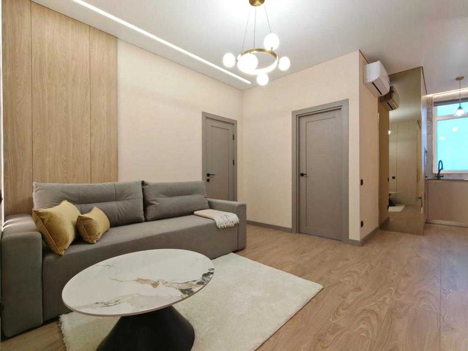 Дава се под наем Двустаен апартамент в Варна, Базар Левски - 60 кв.м за 400 € - Снимка #3