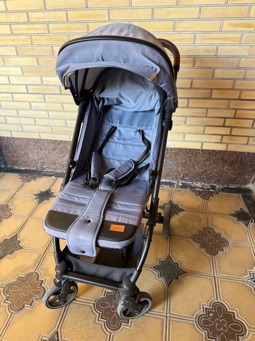 Коляска детская прогулочная