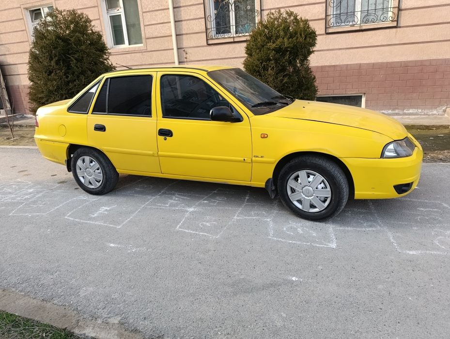 Neksiya 2 sariq 2009 yil