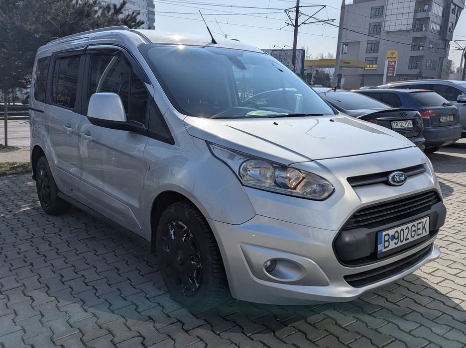 Ford Tourneo Connect 1L 100CP masina de familie / distributie schimbata / baterie noua
