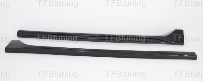 Praguri laterale VW Volkswagen Golf 8 MK8 Hatchback 3 si 5 usi aspect R Line R-line RLine Look