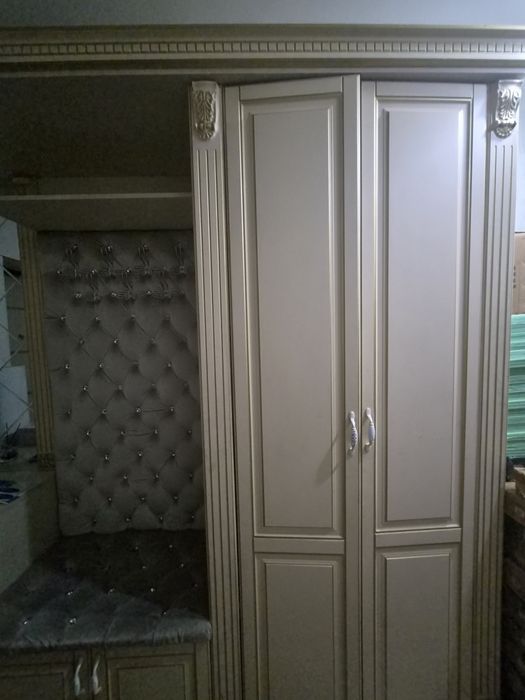 Шкаф прихожая  продаю