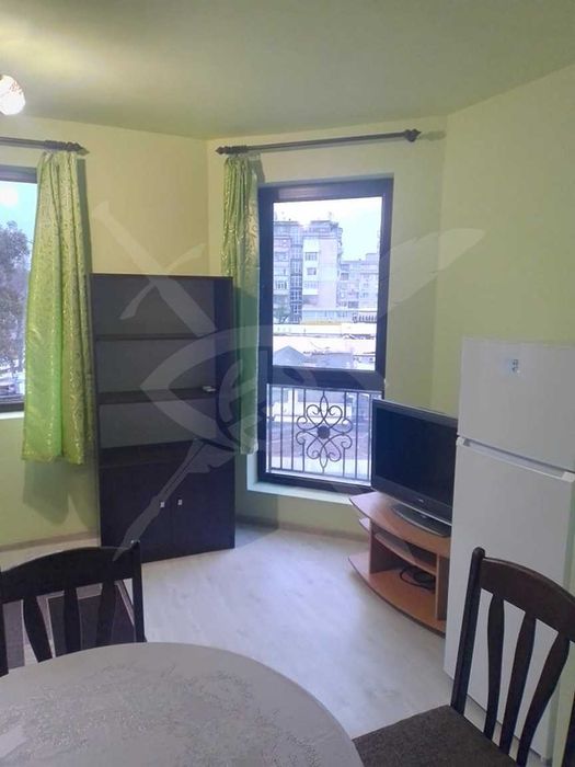 Дава се под наем Двустаен апартамент в Варна, Колхозен пазар - 50 кв.м за 398.82 € - Снимка #2