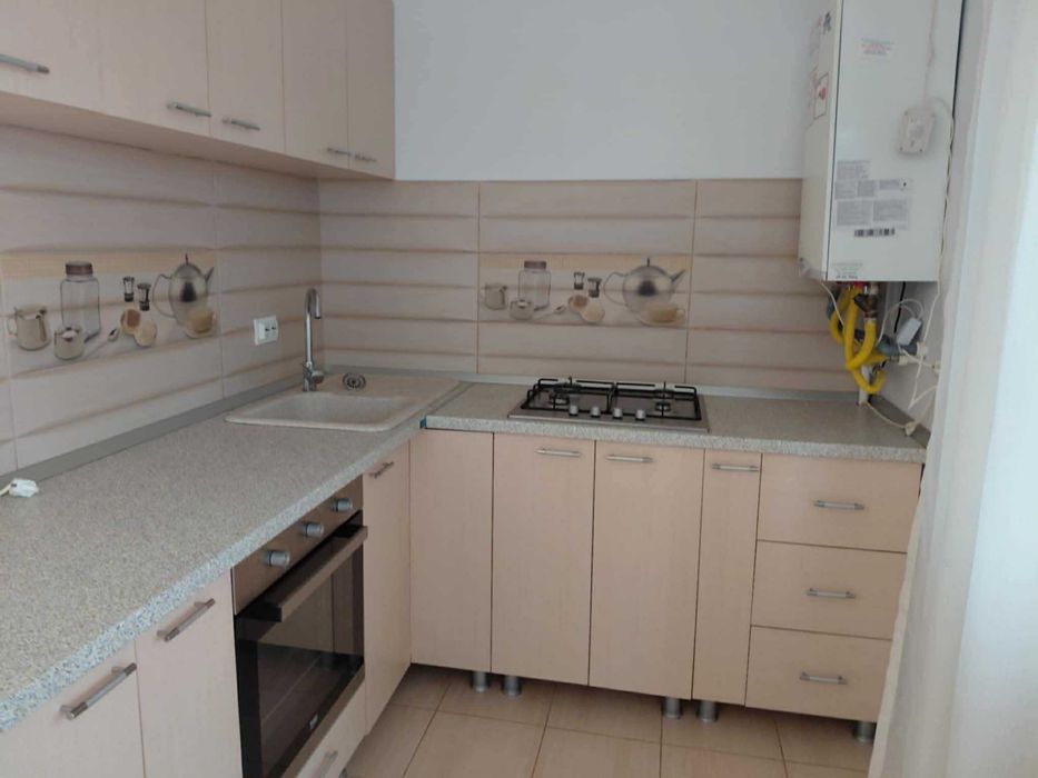 Apartament 2 camere, 50 mp, et.1– Valea Lupului 750 m capat Pacurari ...