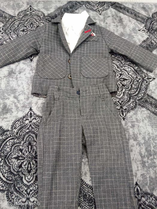 Бебешки костюмче