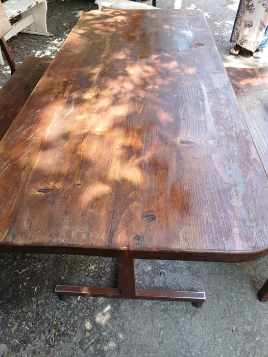 Маси с пейки от масивна дървесина