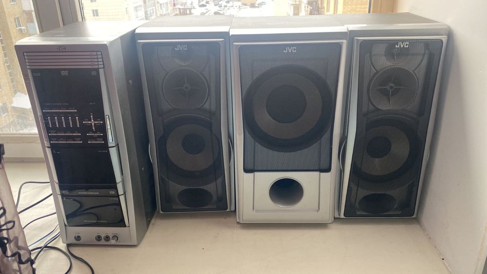 Музыкальный центр