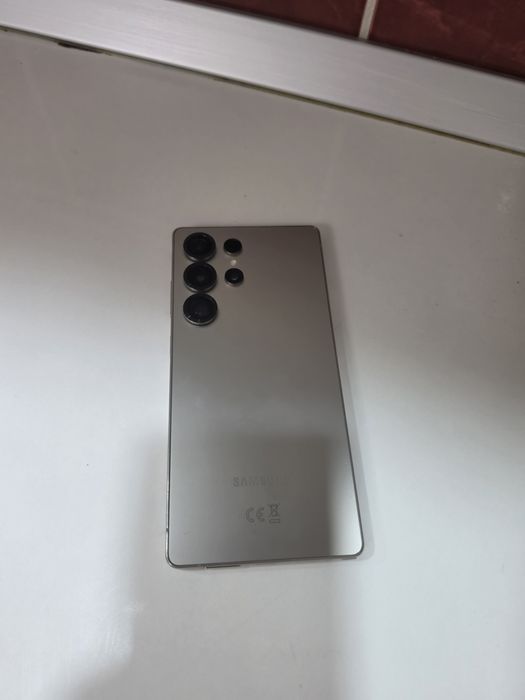 Samsung  S 25 ultra