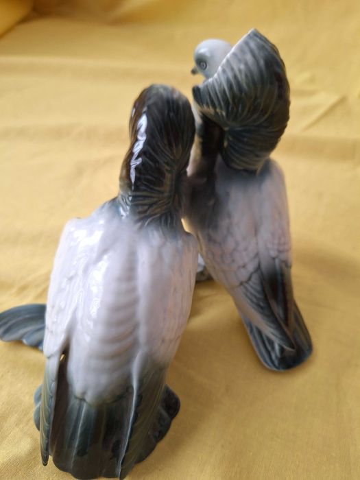 Bibelou foarte vechi - Portelan Pereche porumbei