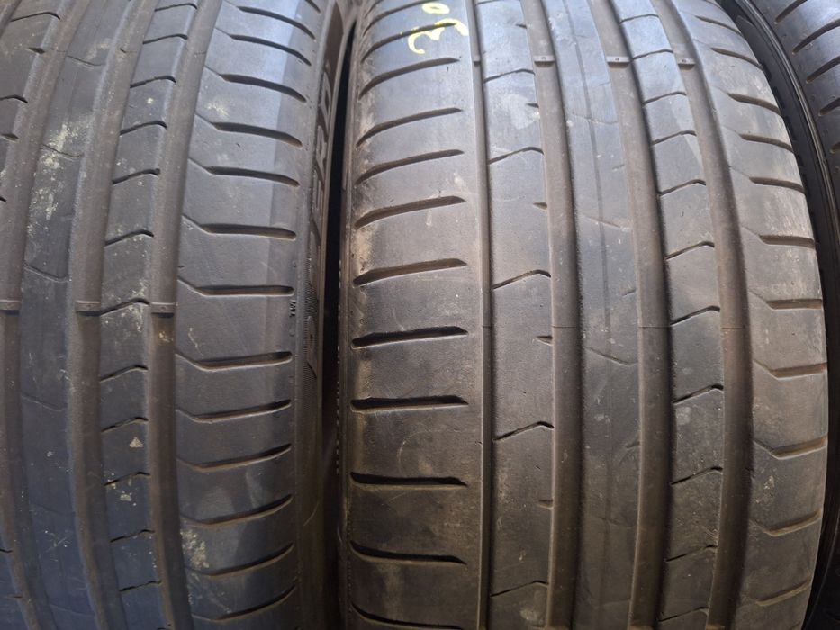 Anvelope Pireli 255/35/19[spate] și 225/40/19 [față]