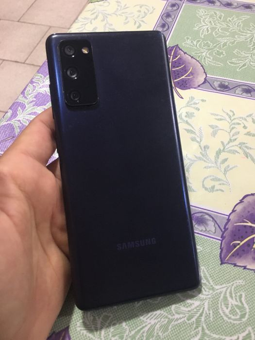 Samsung s20 fe ideal