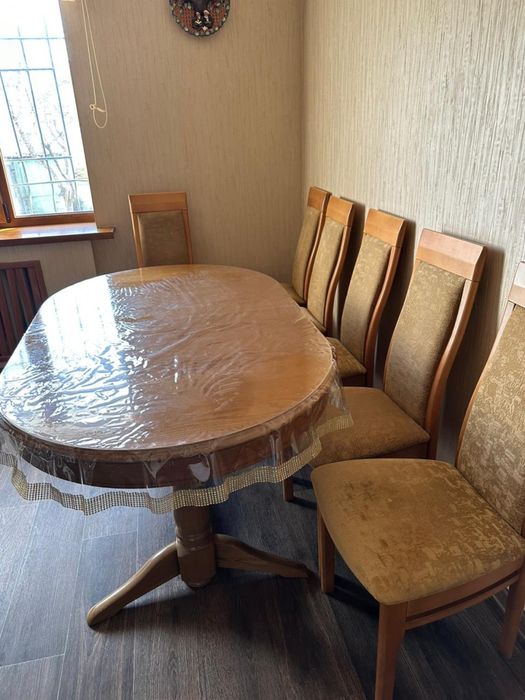 Продам стол со стульями