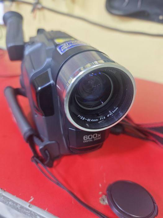 Видеокамера JVC GR-FX12A
