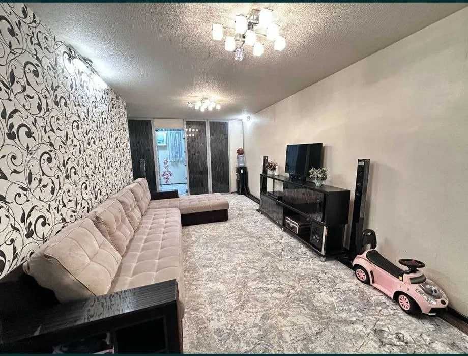 Мирзо Улугбек, Ялангач 3/2/5, Эко базар