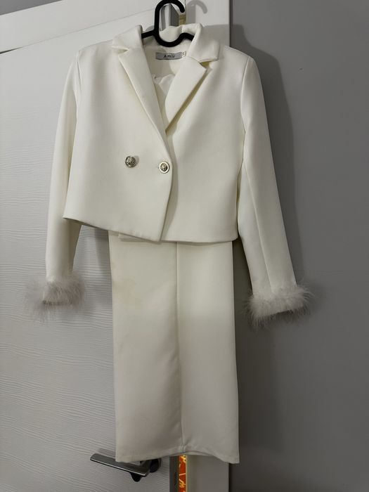 Брючный костюм для девочки 9–10 лет