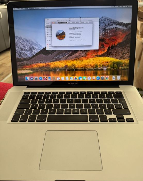MacBook Pro 15-inch Mid 2010
Processor 2,4 GHz Intel core i5
4Gb ddr 3