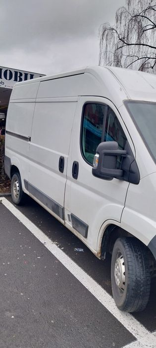Vând Peugeot Boxer