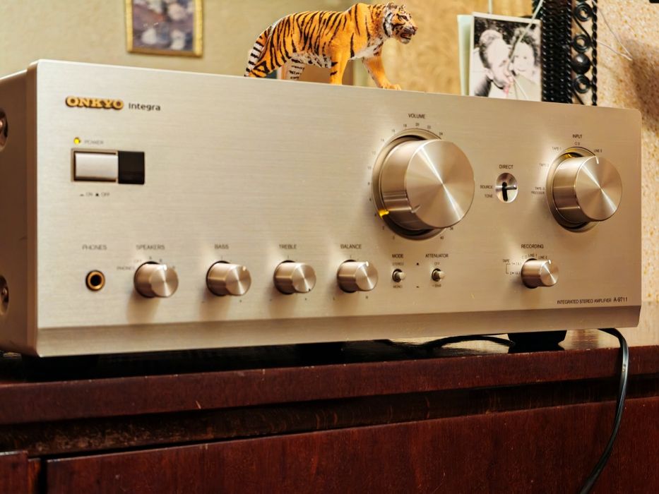 Onkyo A-9711 Integra Luxury Series. Amplificator top. Preț fix !