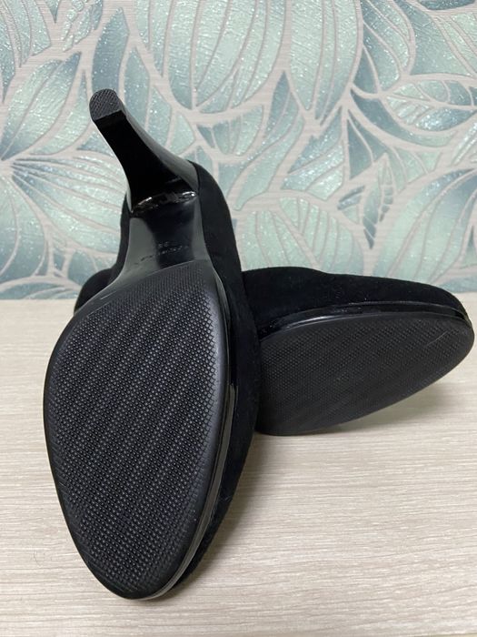 Продам туфли замша отл. состояние