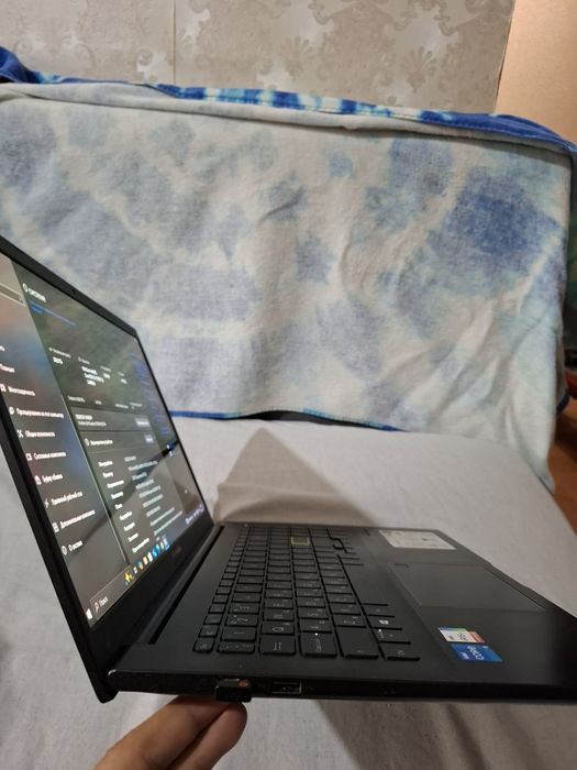 Продаётся ASUS Vivobook 15 OLED — мощь и стиль в одном корпусе!