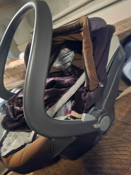 Продается автокресло неиспользованное б/у