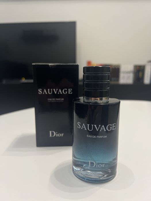 Продавам парфюм на Dior savage