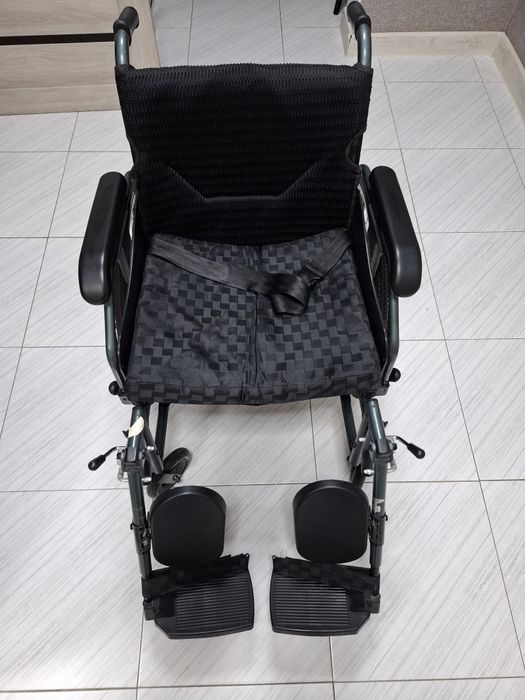 Инвалидная коляска