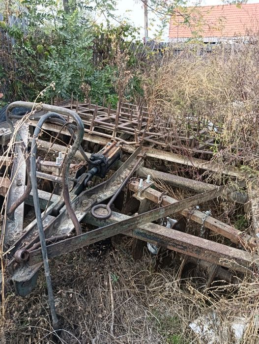 Vând disc GD3,2 și semănătoare sup 29
