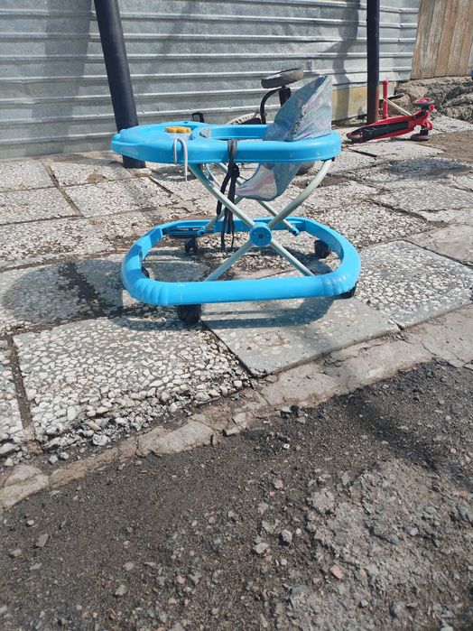 Ходунки для ребенка