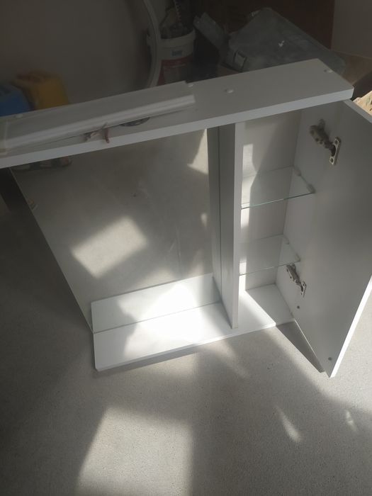 Зеркало для раковины