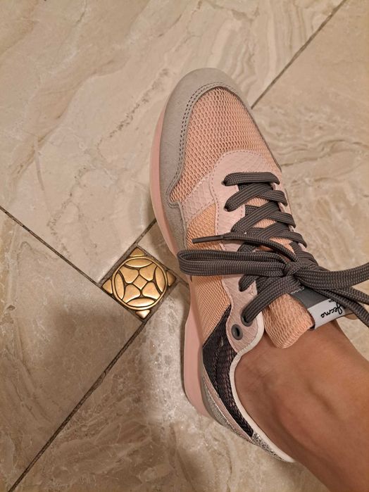 Дамски спортни обувки РАЗПРОДАЖБА