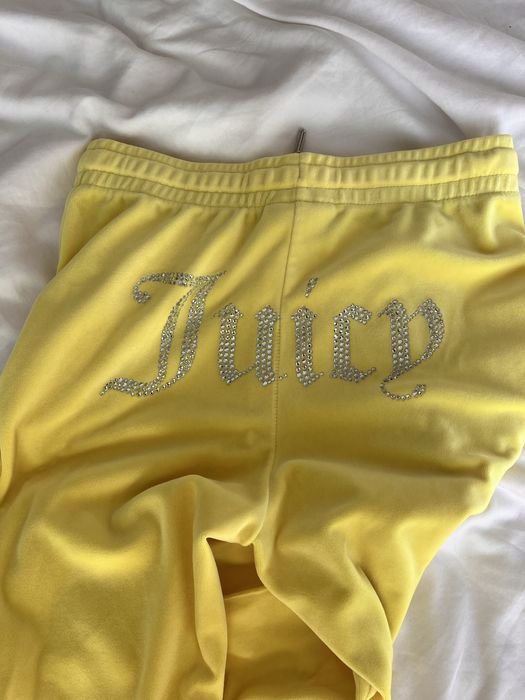 Juicy couture анцунг жълт