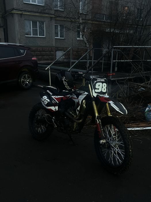 Продам эндуро 300