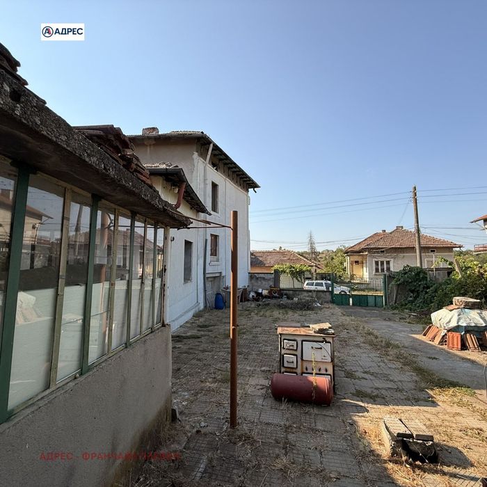 Етаж от къща в Плевен, област-гр.Долни Дъбник площ 175 цена 60000