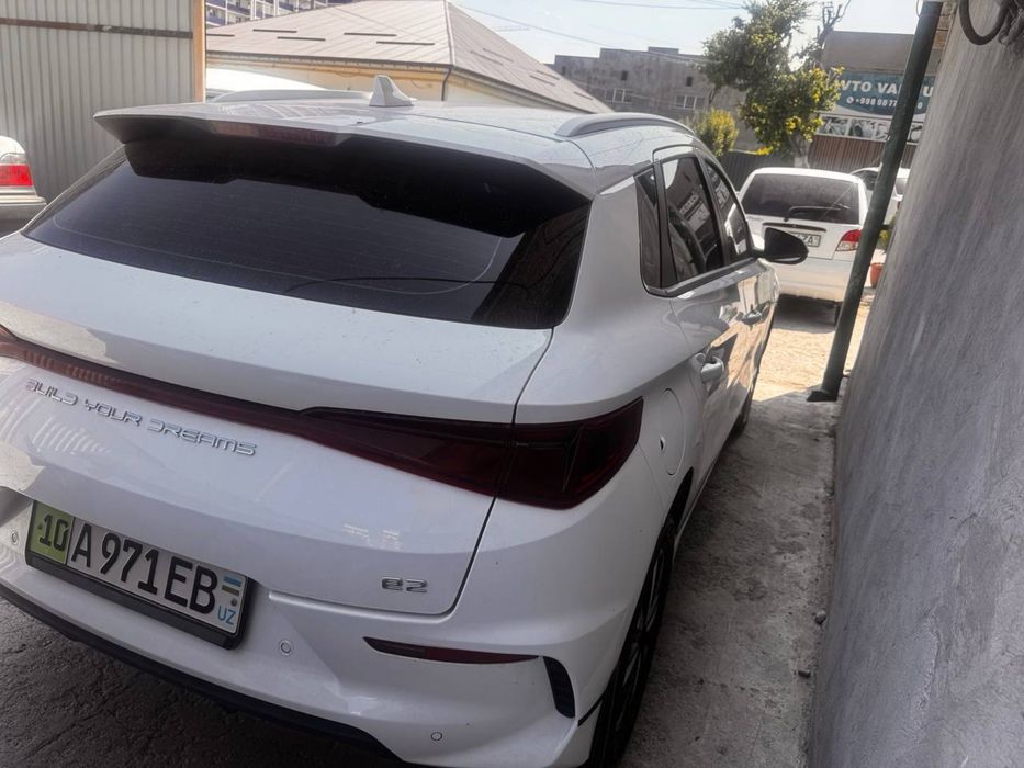 Byd e2 avariniy