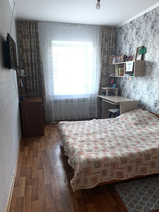 Продам двух комнатную квартиру