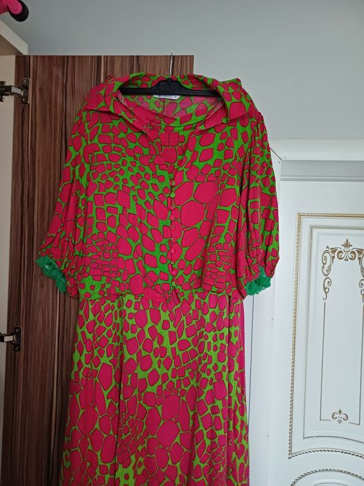 Кофта 2 штук 52 размер  все вместе 20000.