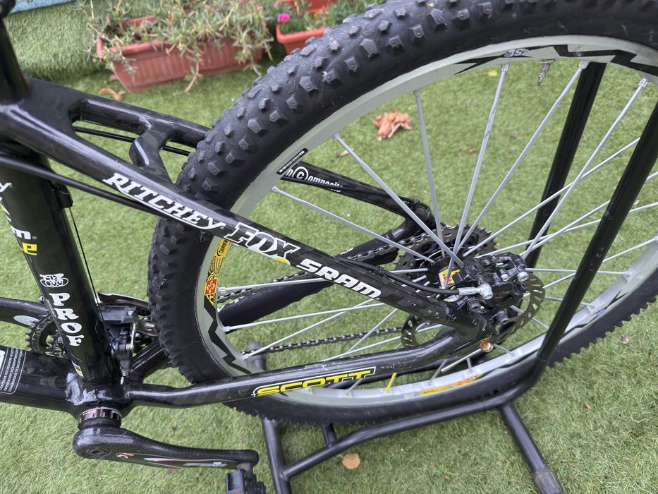 Карбонов Scott 26 цола гуми