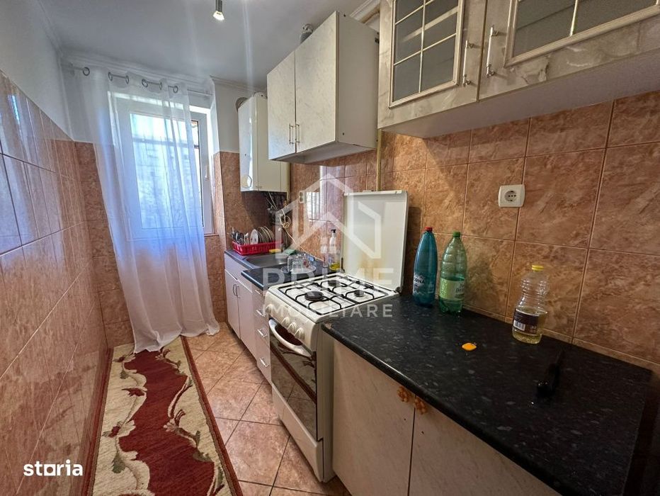 Apartament 2 camere| etaj 1| loc de parcare| zona Cugir