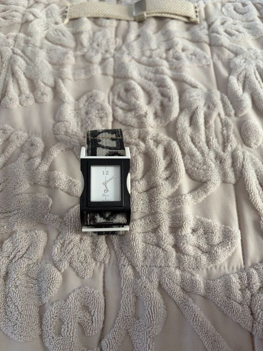 Ceas Dior curea textil
