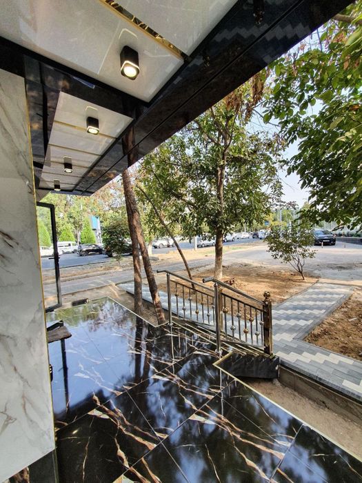 Продаётся НЕЖИЛОЕ Помещение  1-линия Учтепинский район 37 м2