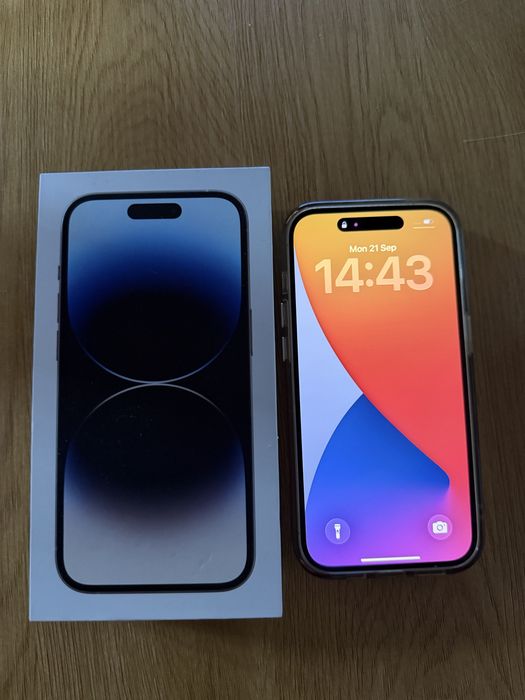 iPhone 14 Pro + Apple AirPods, cu cutii originale